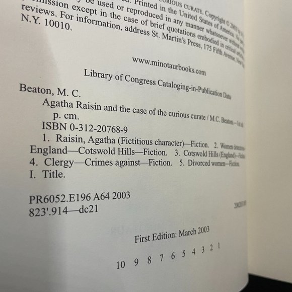 Agatha Raisin & the Case of the Curious Curate- M C Beaton Brand New First Edit - Picture 2 of 3